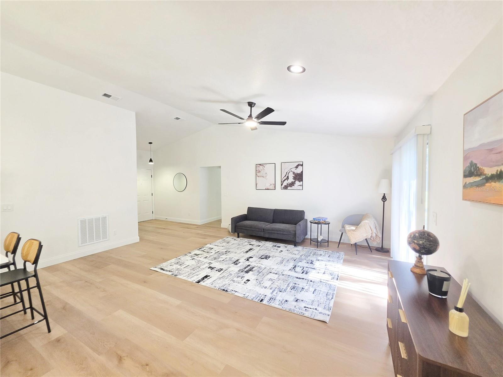 850 Aries, Jacksonville, FL 32216