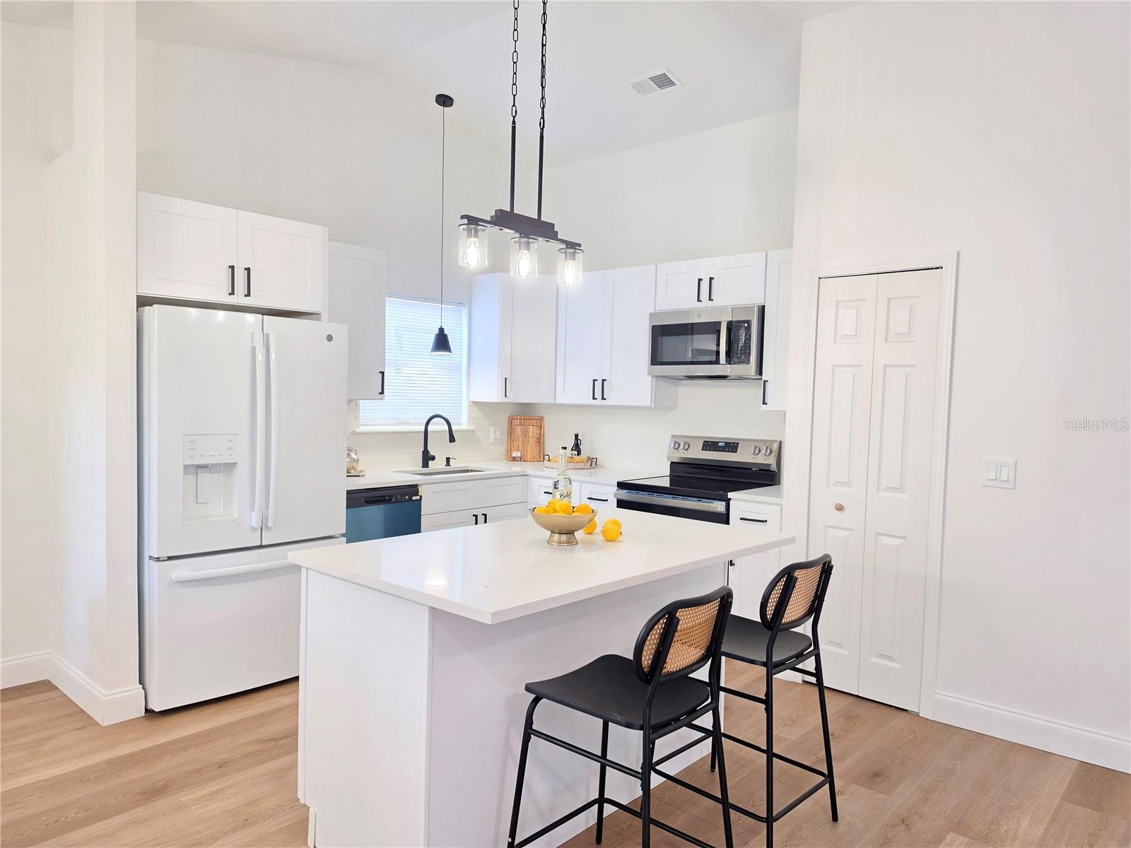 850 Aries, Jacksonville, FL 32216