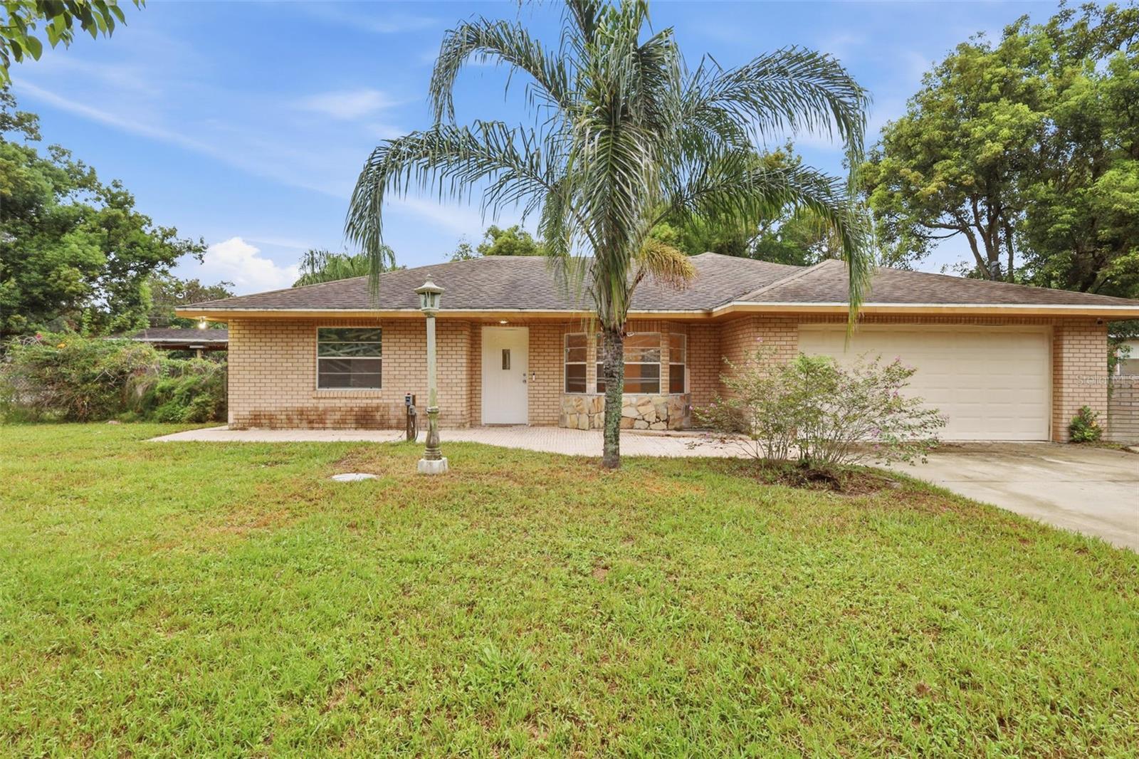 1098 De Carlo, Deltona, FL 32725