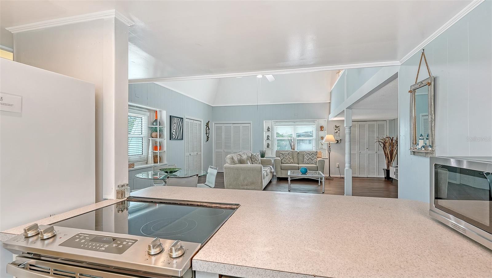 3453 Gulf of Mexico Unit 200, Longboat Key, FL 34228