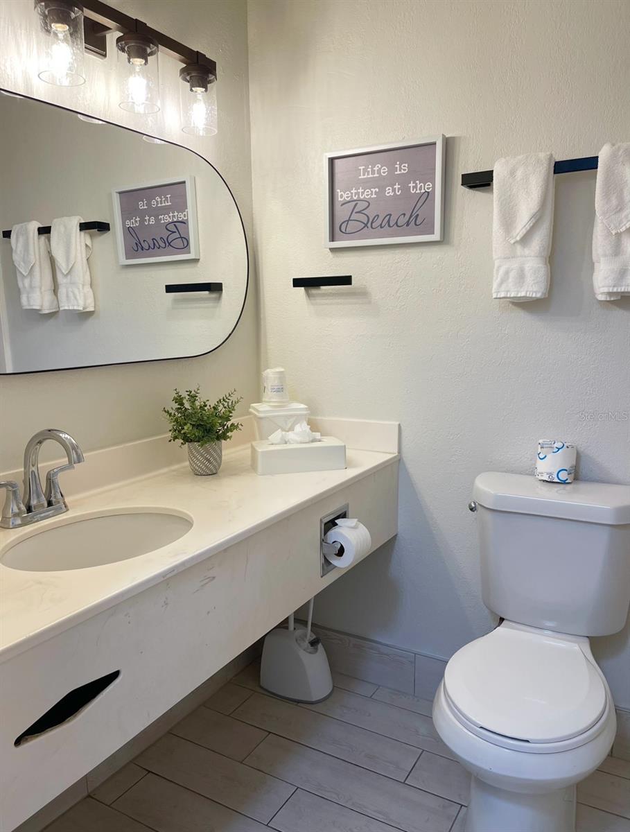 7150 Tamiami Unit N420, Sarasota, FL 34243
