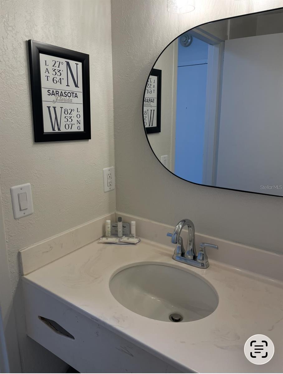 7150 Tamiami Unit N420, Sarasota, FL 34243