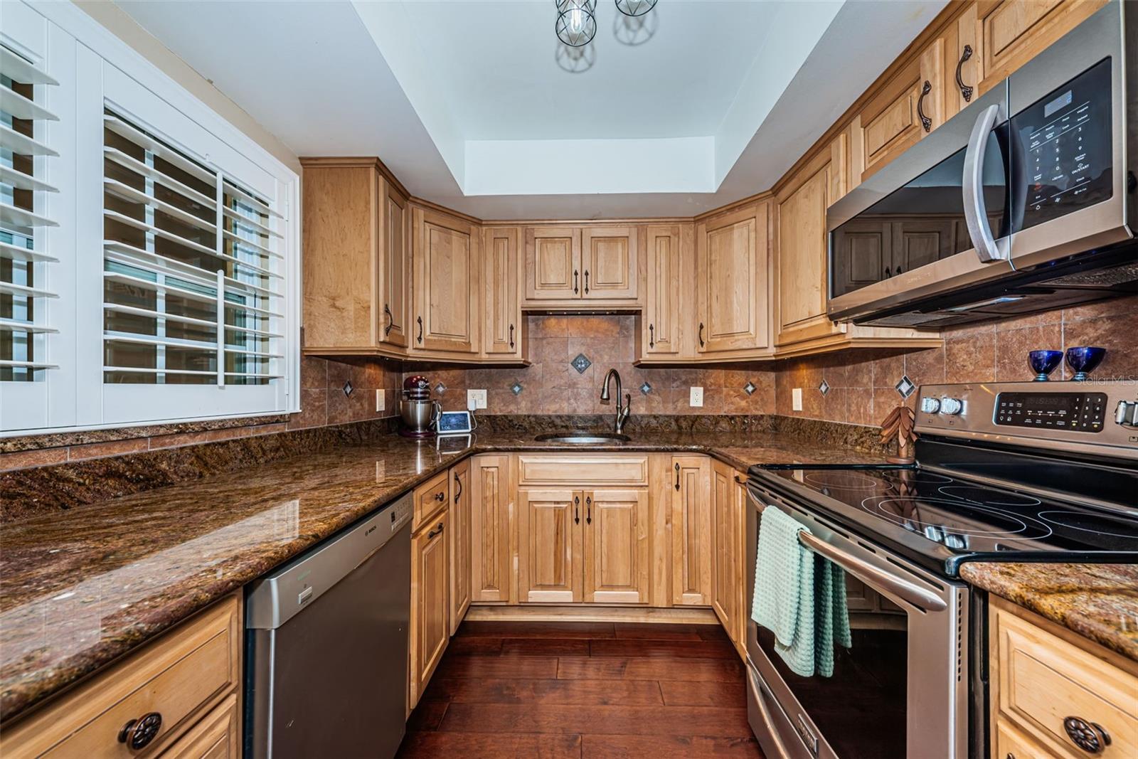 8300 Bardmoor Unit 103, Seminole, FL 33777