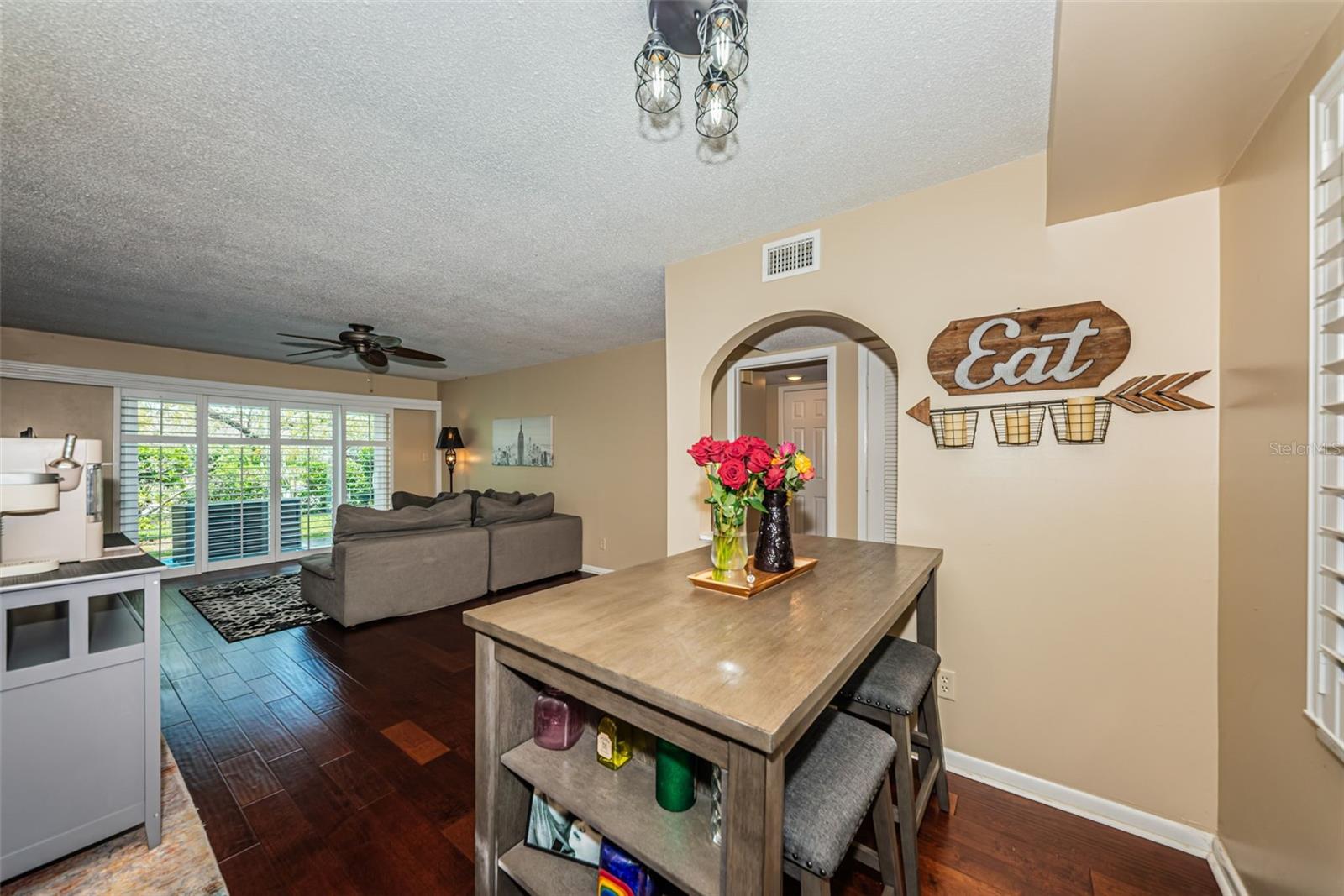8300 Bardmoor Unit 103, Seminole, FL 33777