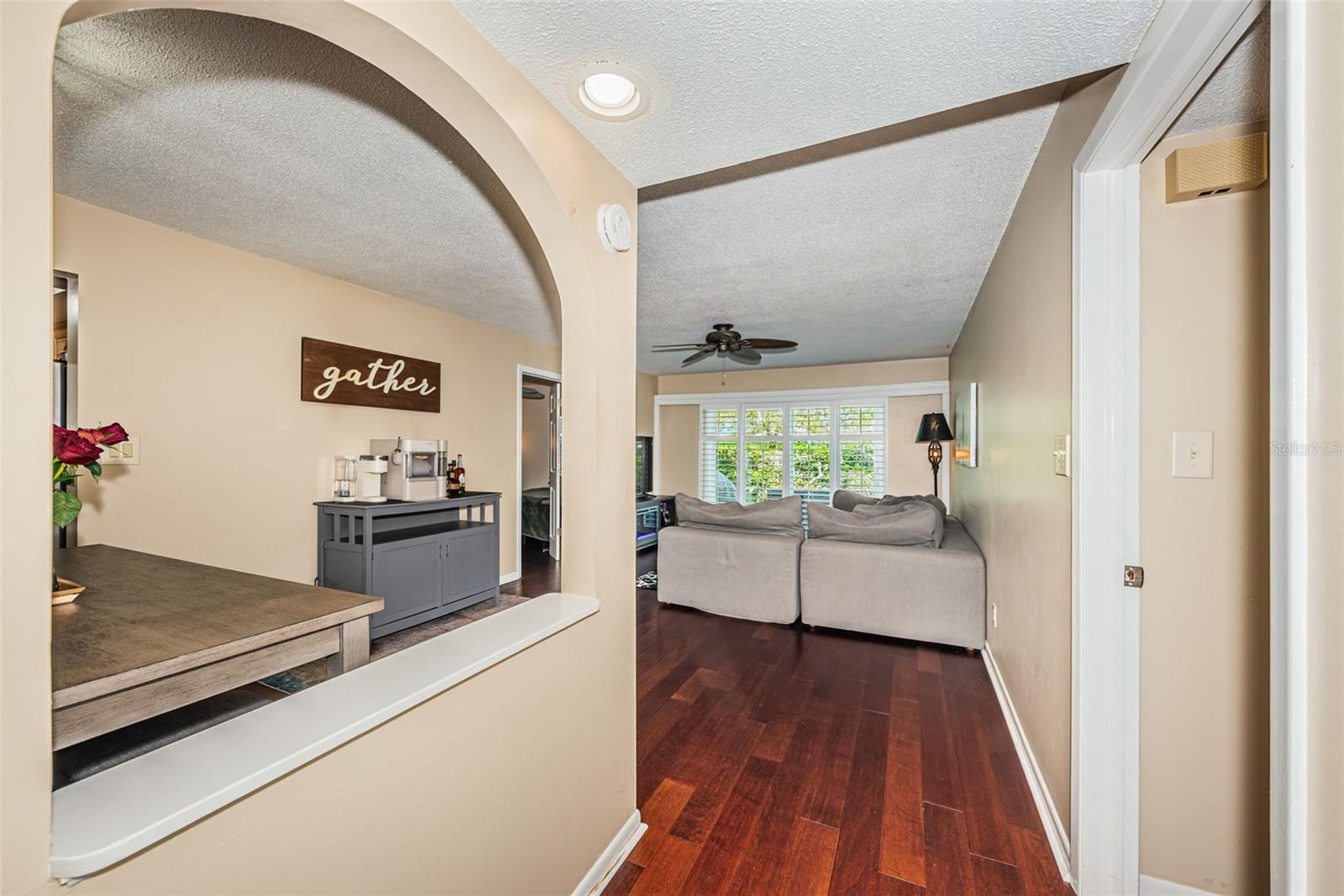 8300 Bardmoor Unit 103, Seminole, FL 33777