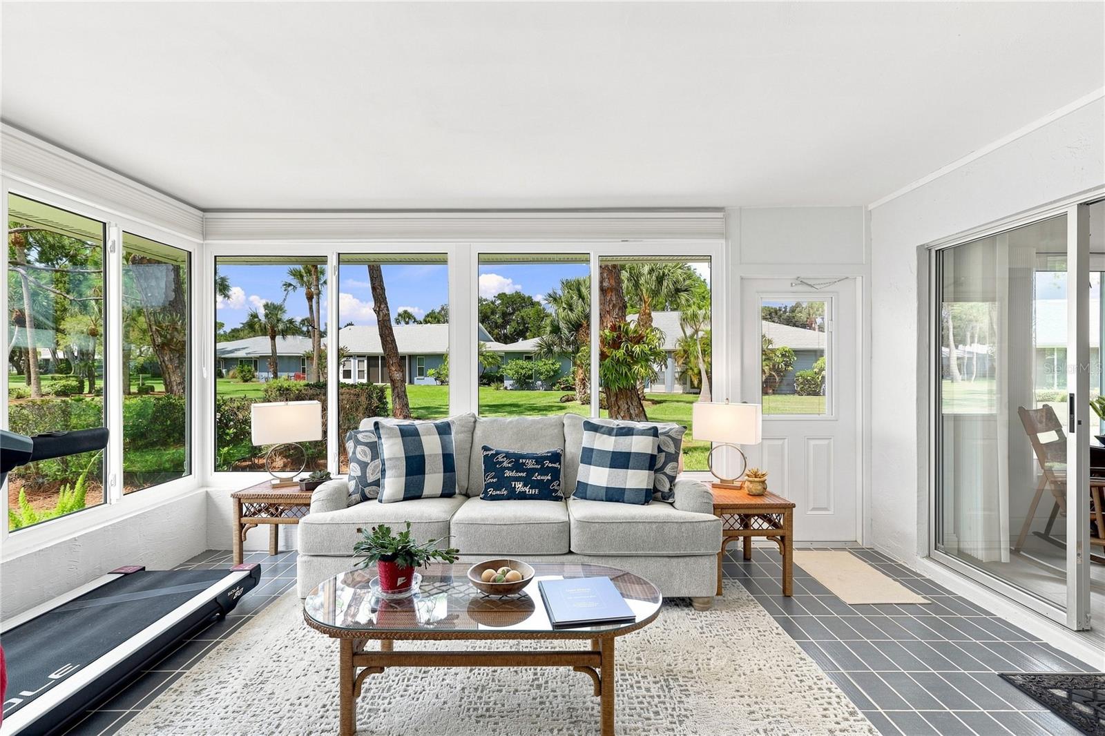 4208 Center Pointe Unit 27, Sarasota, FL 34233