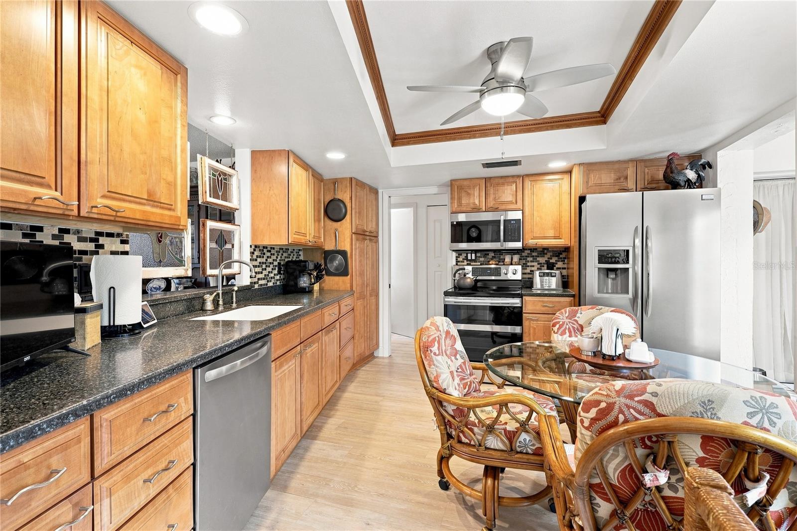 4208 Center Pointe Unit 27, Sarasota, FL 34233