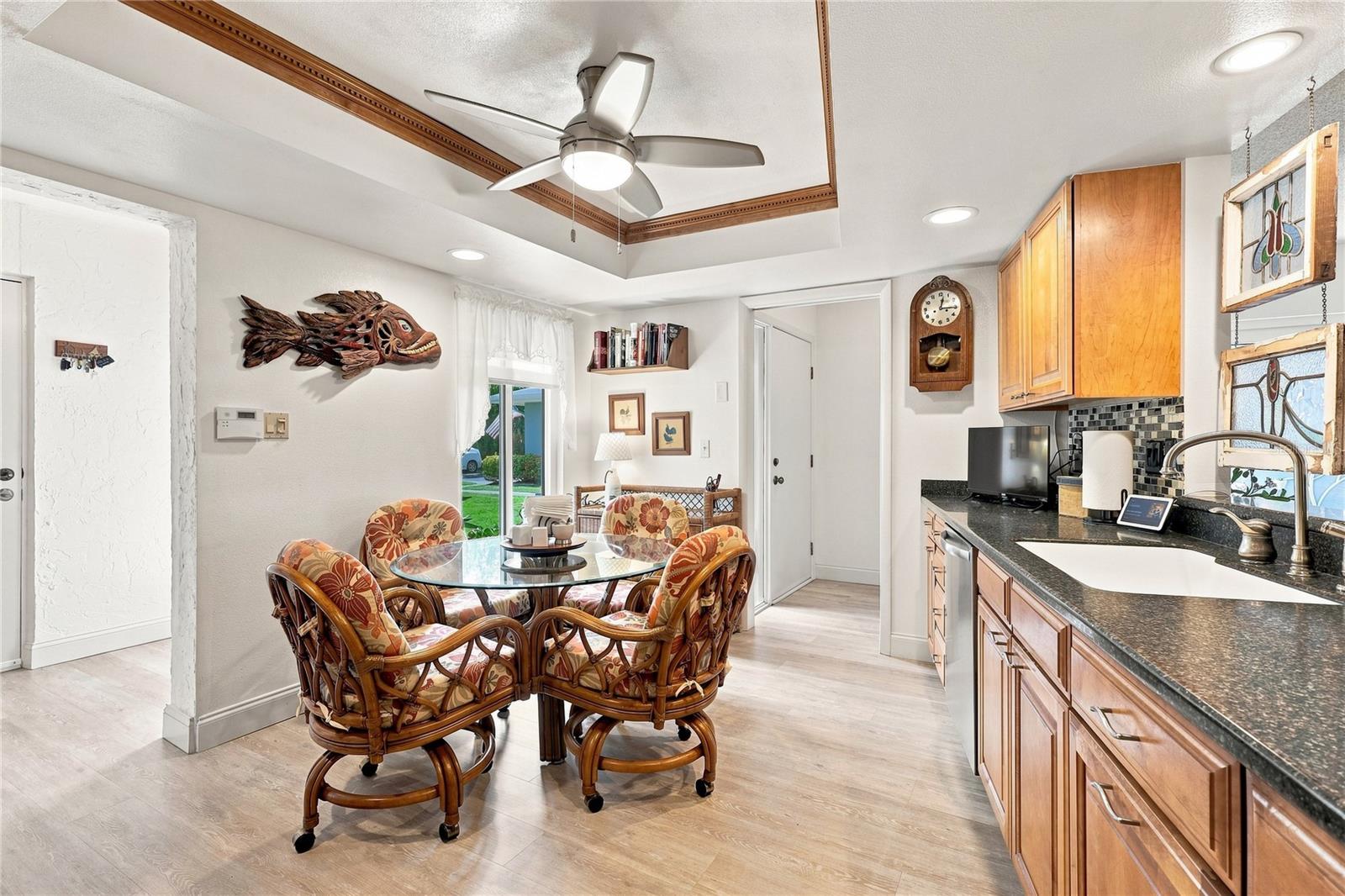 4208 Center Pointe Unit 27, Sarasota, FL 34233