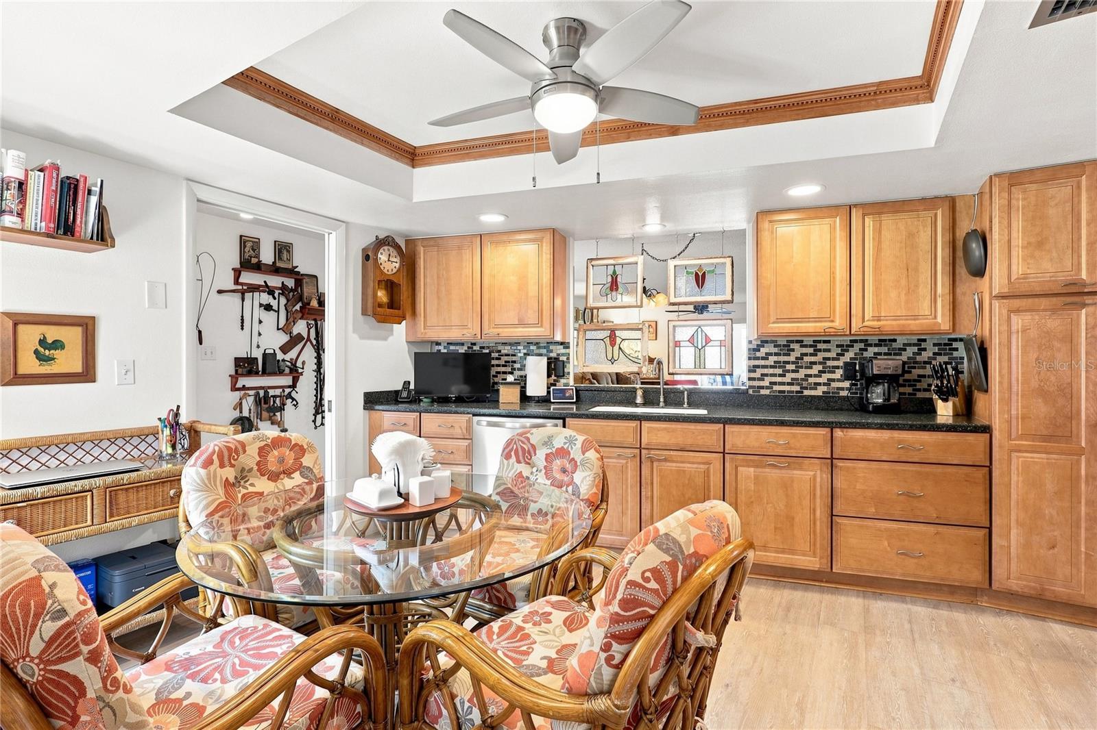 4208 Center Pointe Unit 27, Sarasota, FL 34233