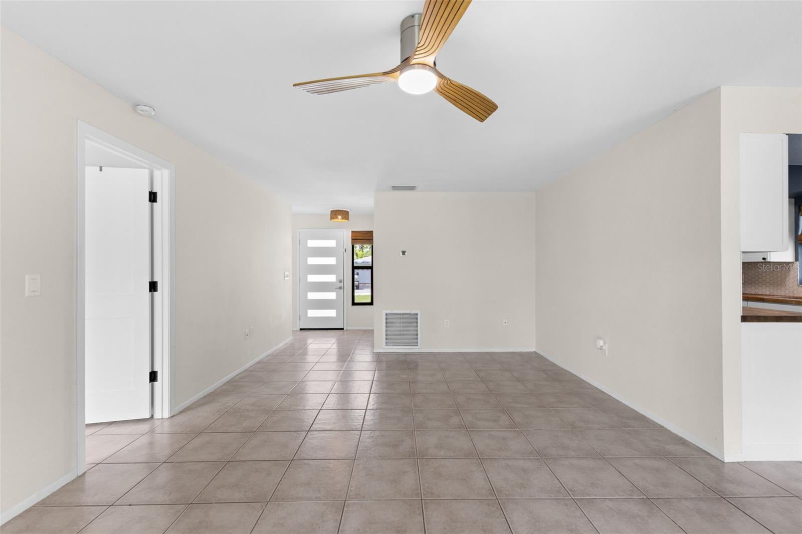 1840 Rita, Sarasota, FL 34231