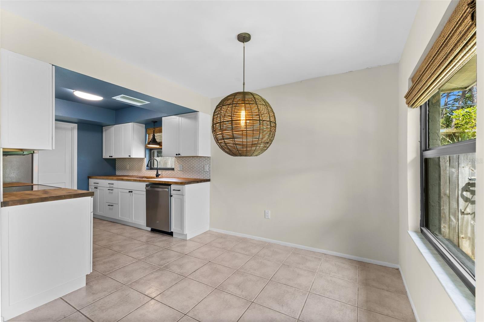 1840 Rita, Sarasota, FL 34231