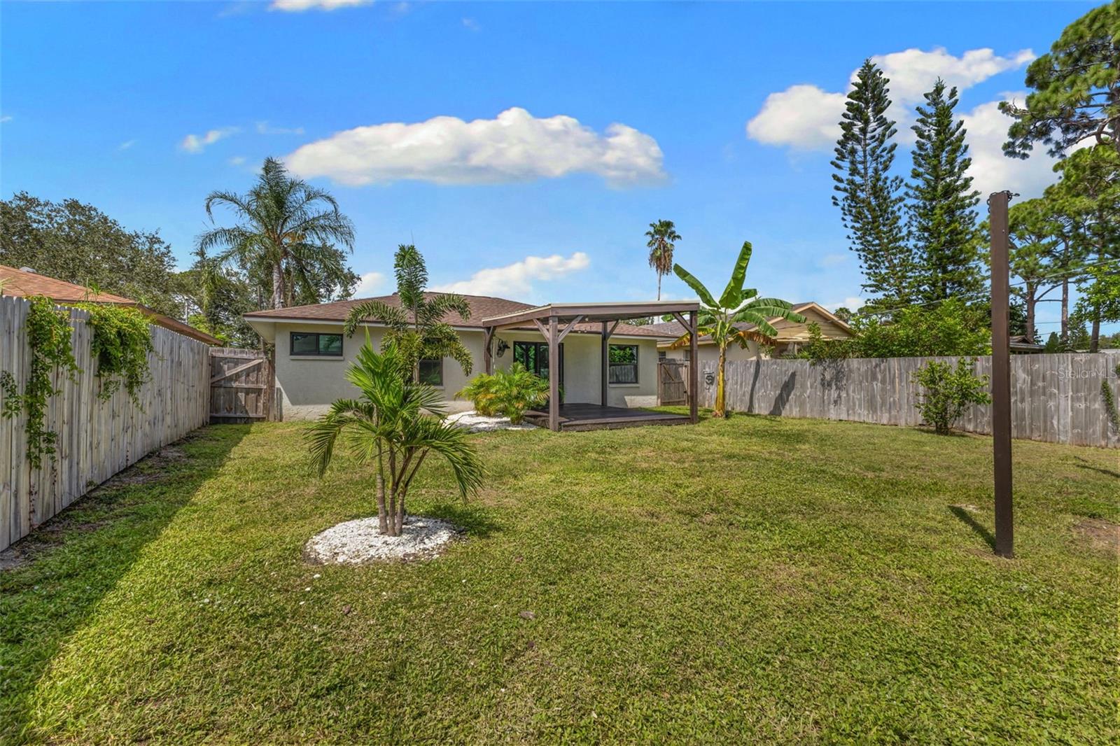 1840 Rita, Sarasota, FL 34231