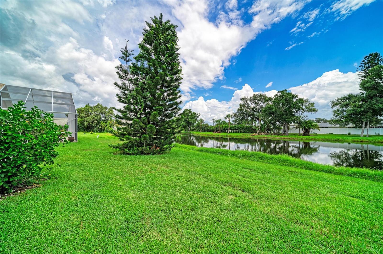 7488 Eleanor, Sarasota, FL 34243