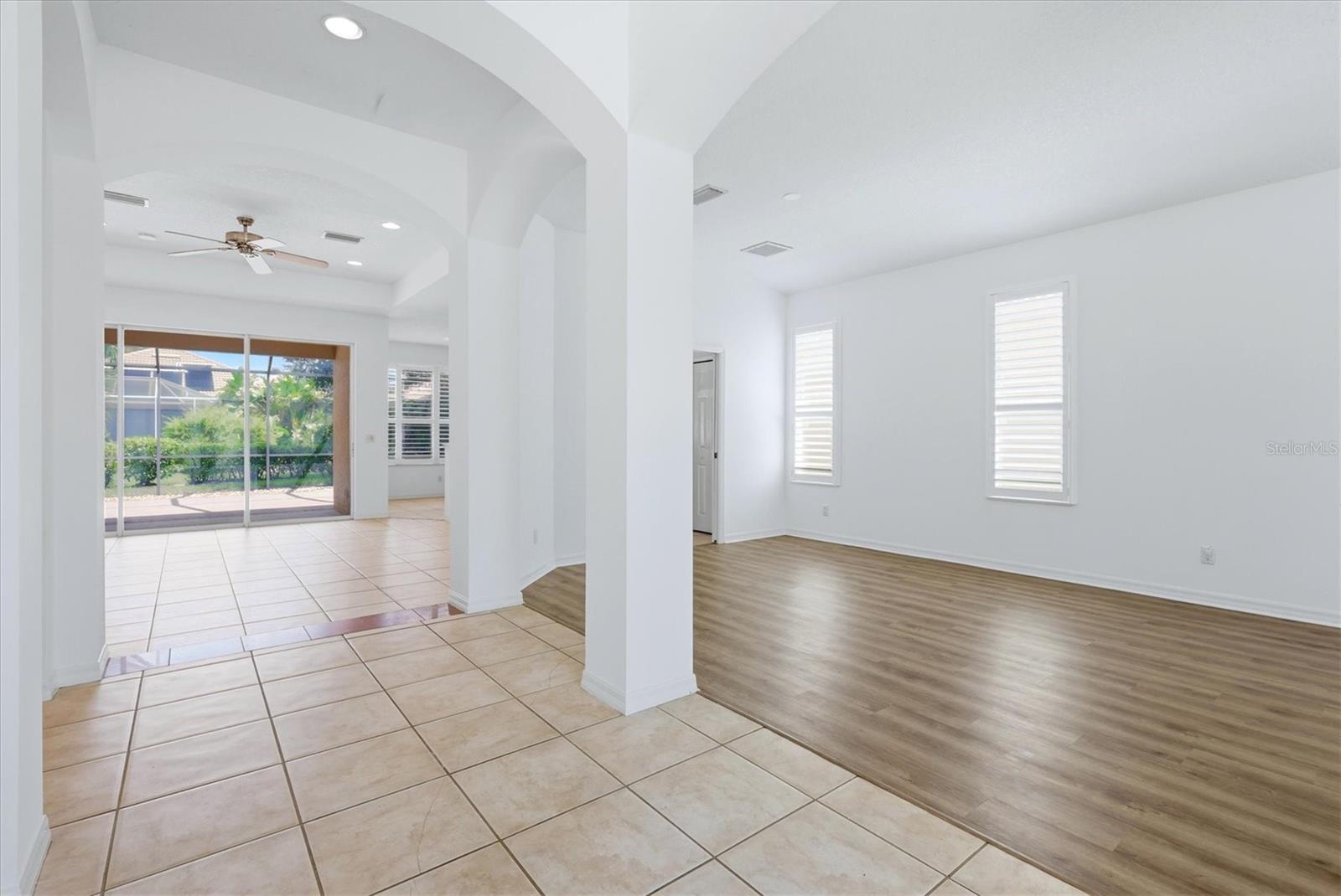 9089 Willow Brook, Sarasota, FL 34238