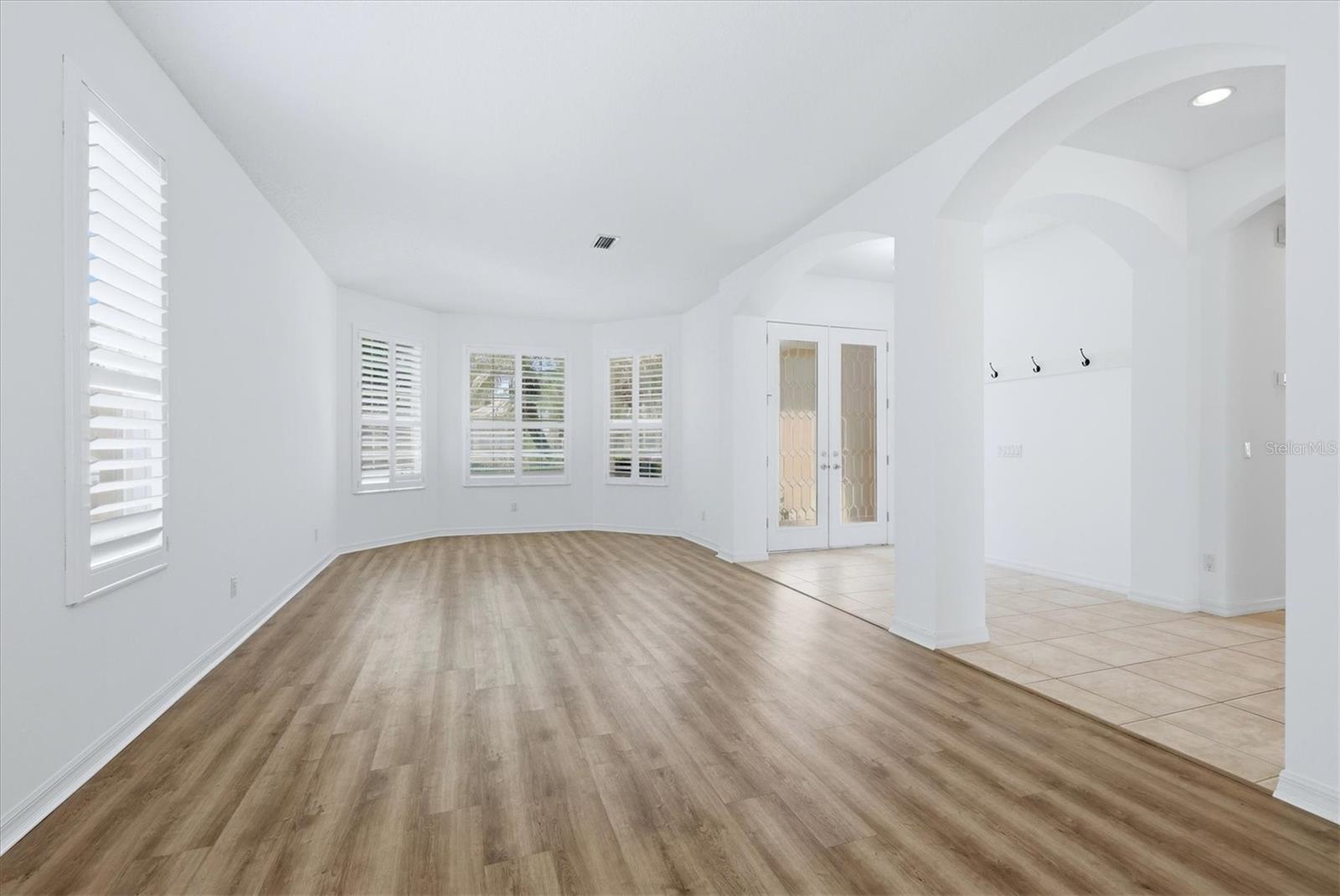 9089 Willow Brook, Sarasota, FL 34238