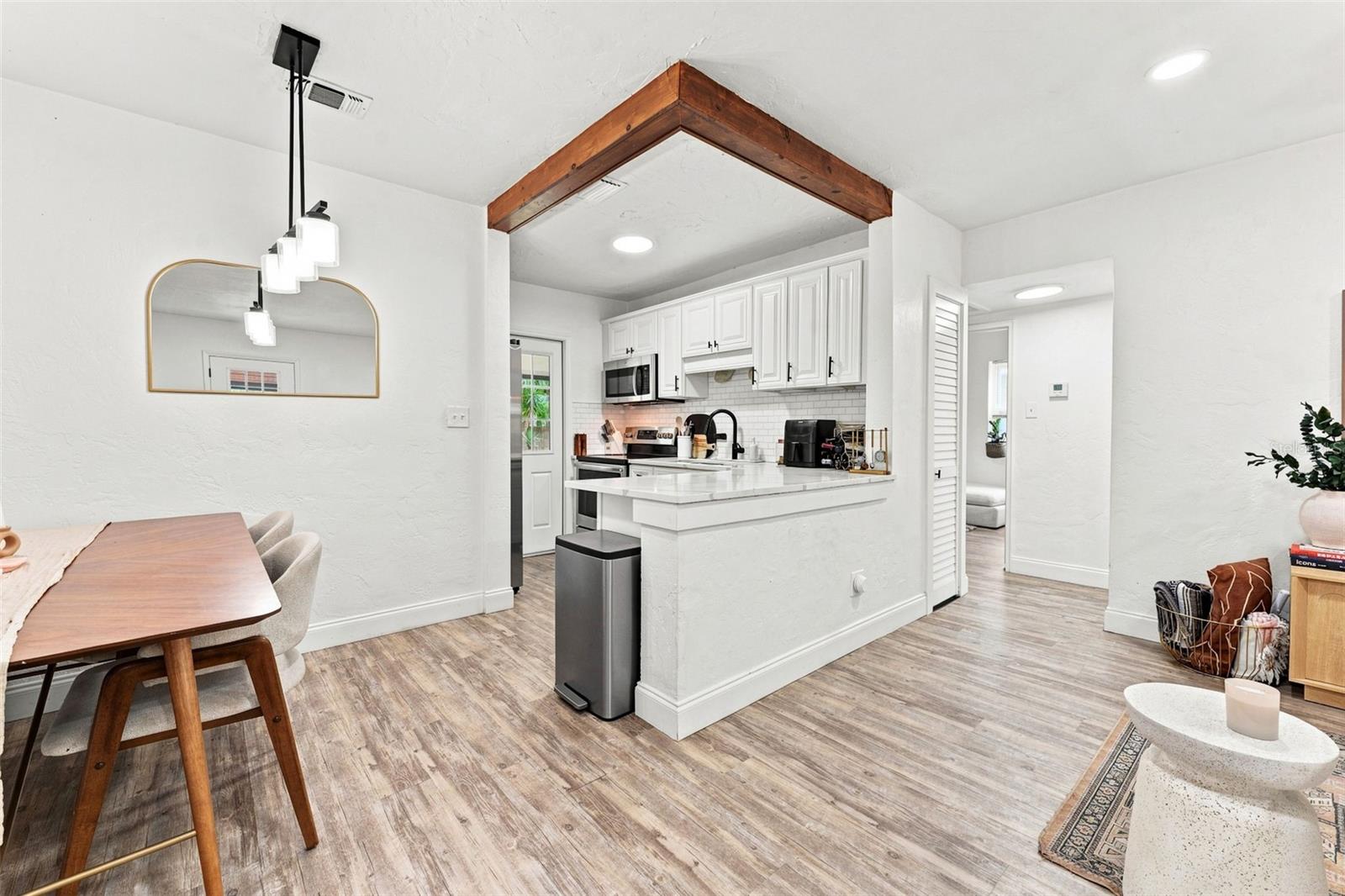 240 42nd, St Petersburg, FL 33703