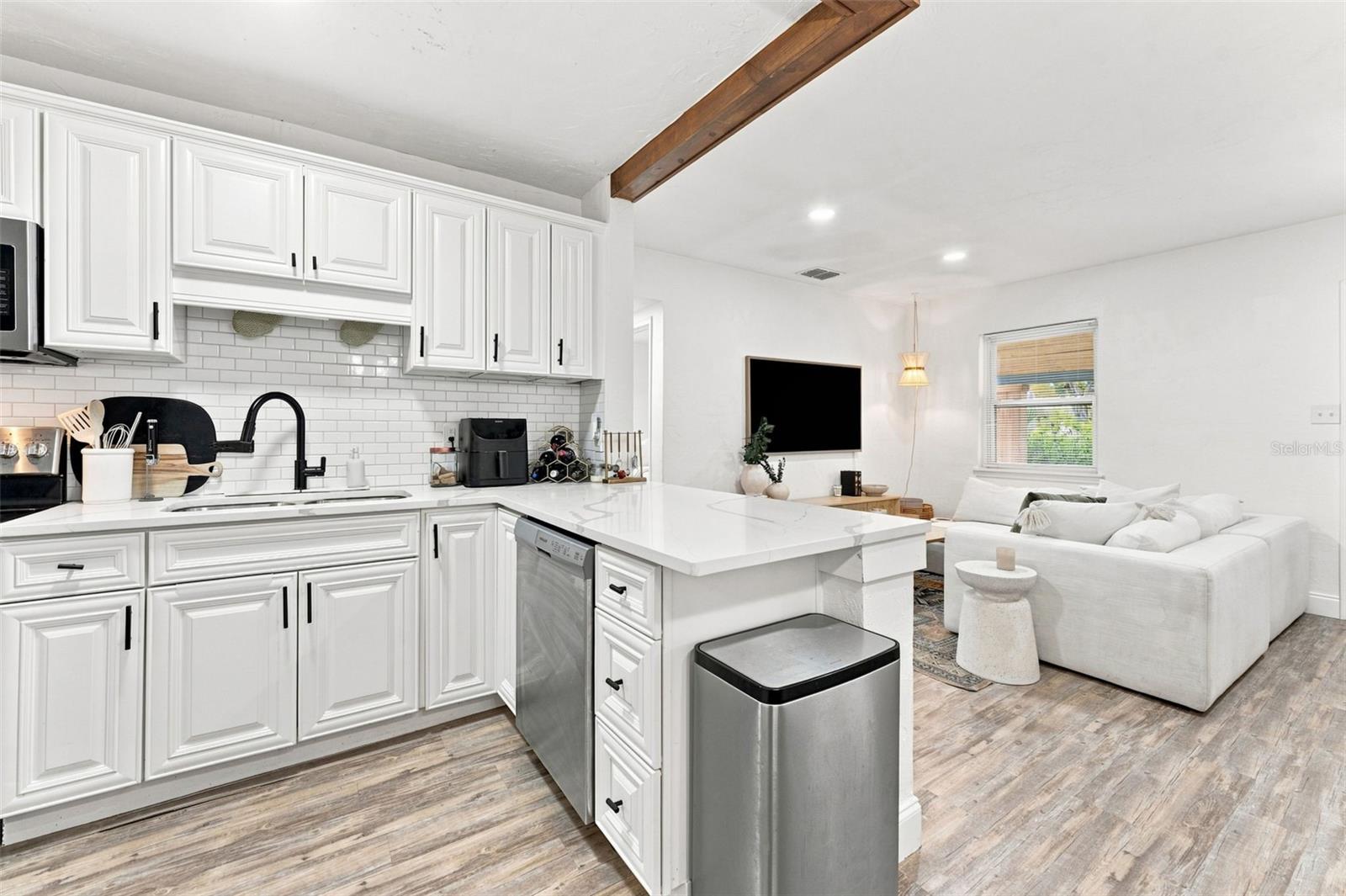 240 42nd, St Petersburg, FL 33703