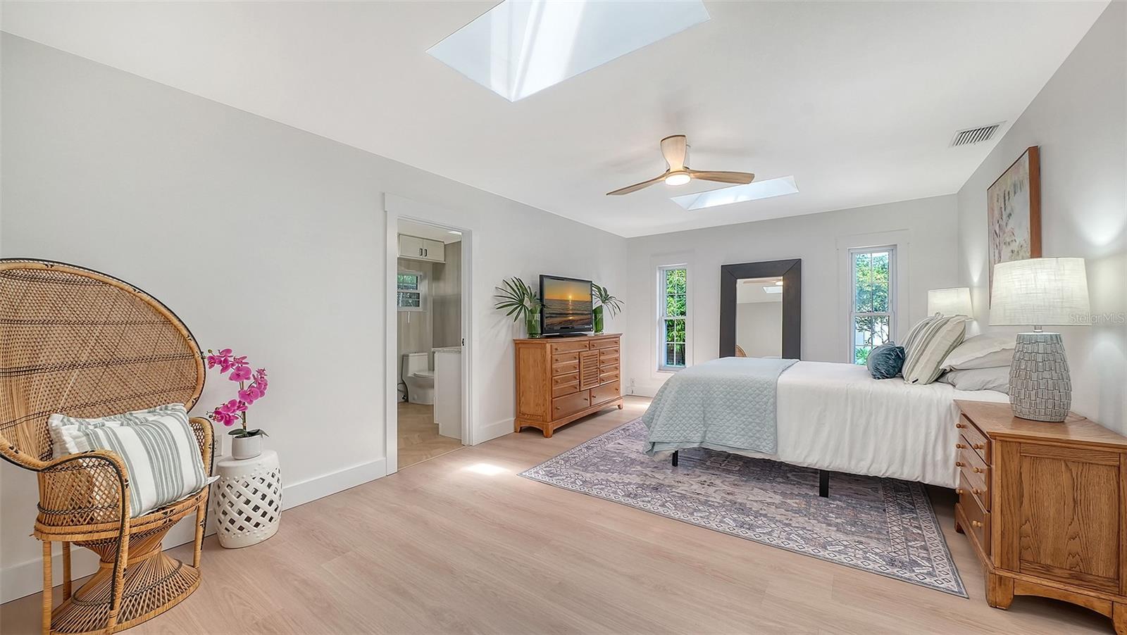3624 Lockwood Ridge, Sarasota, FL 34239