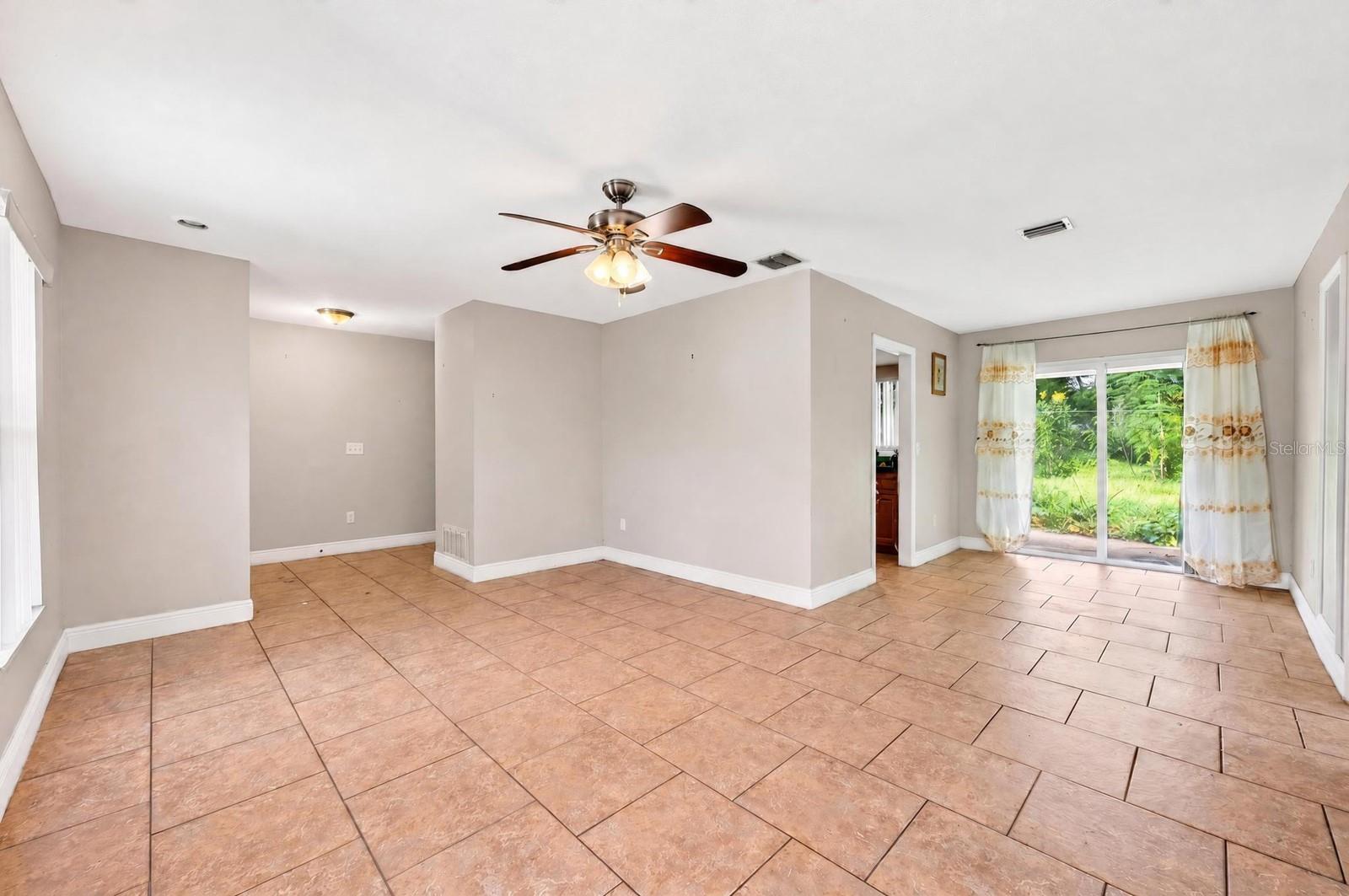 6045 Wedgewood, Orlando, FL 32808