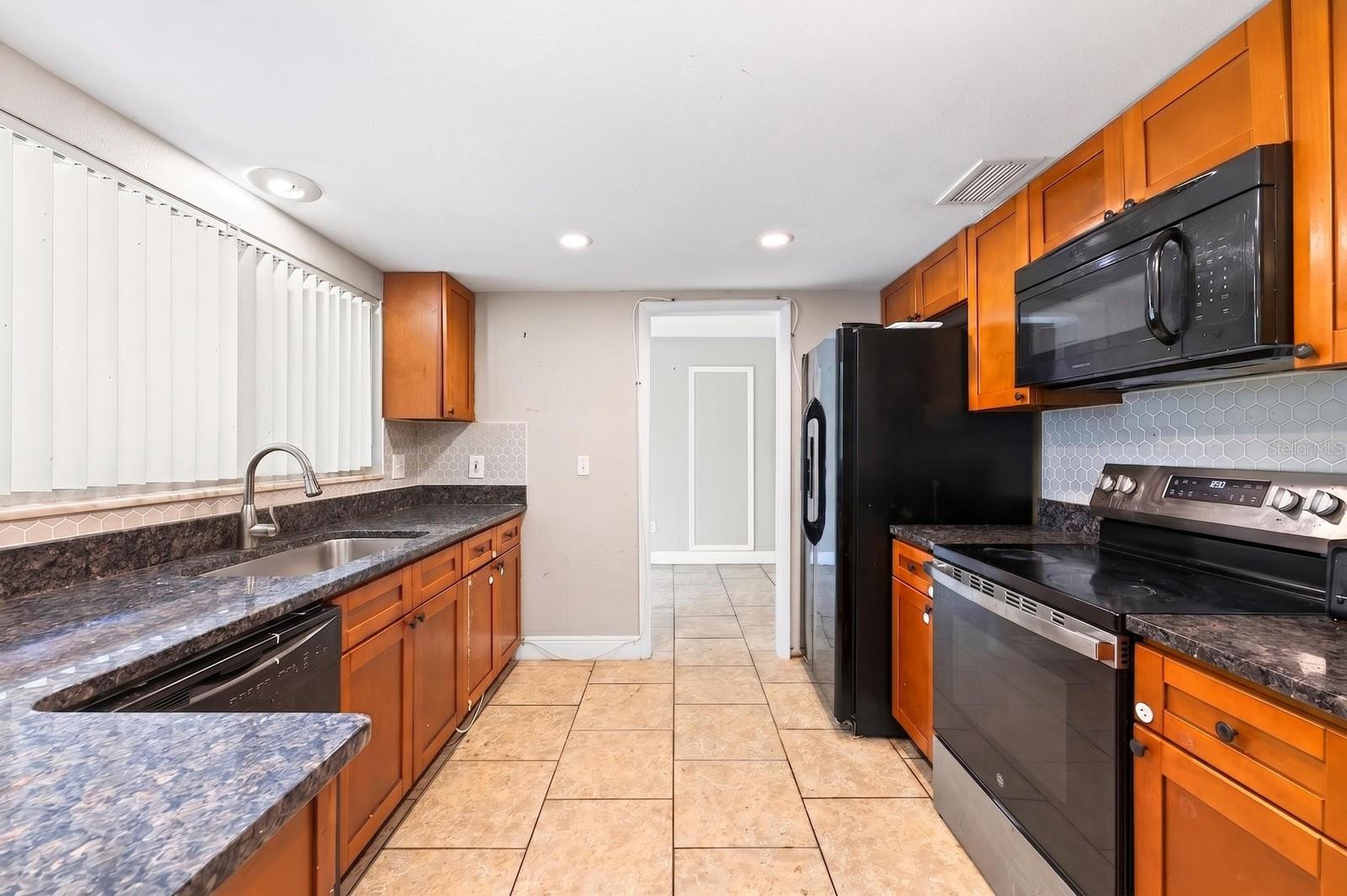 6045 Wedgewood, Orlando, FL 32808