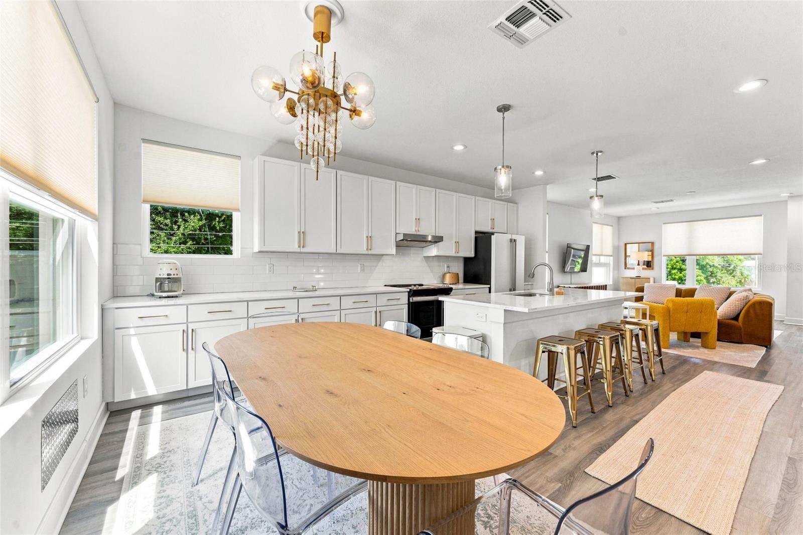 116 26th, St Petersburg, FL 33713