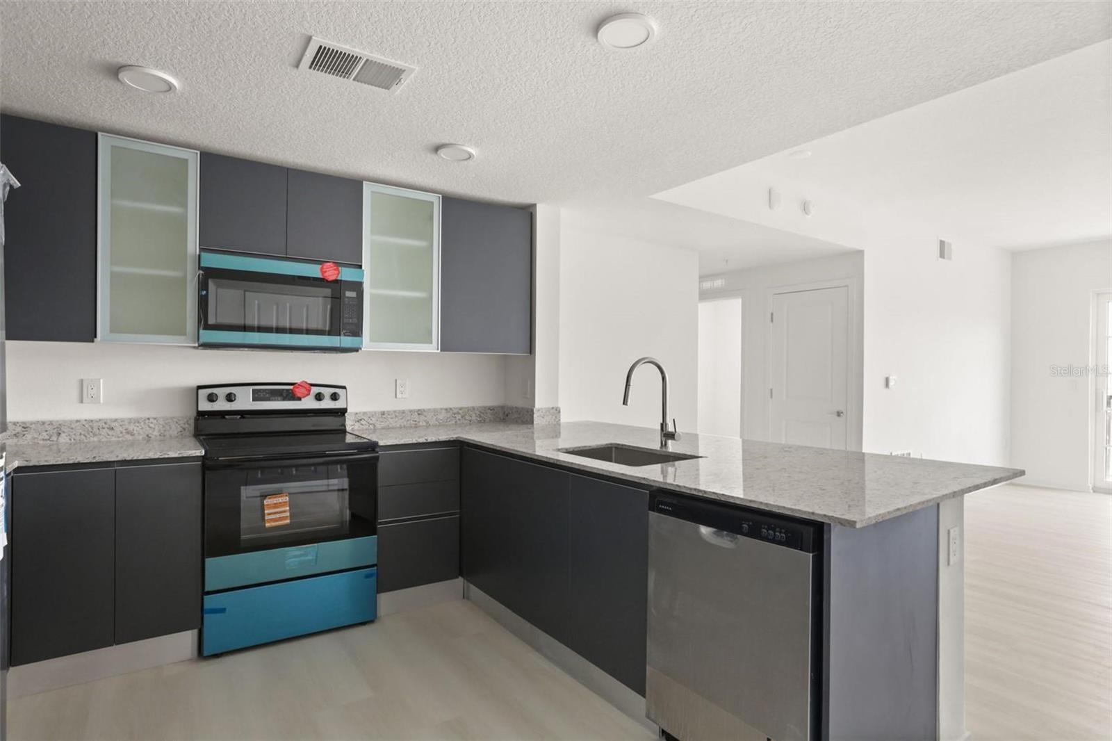 5563 Millenia Park Unit 401, Orlando, FL 32839
