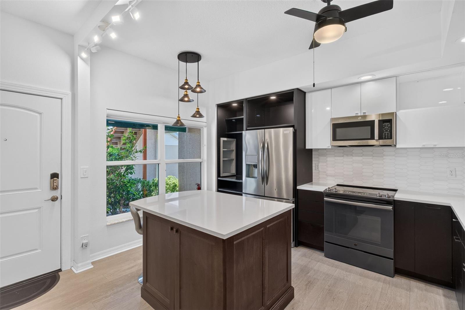 6330 99th Unit 14b, St Petersburg, FL 33708