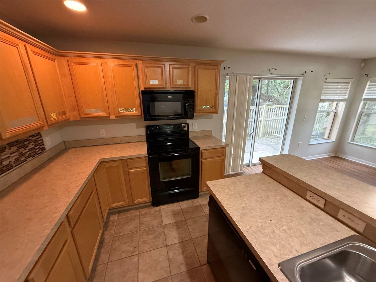 4521 Limerick, Tampa, FL 33610