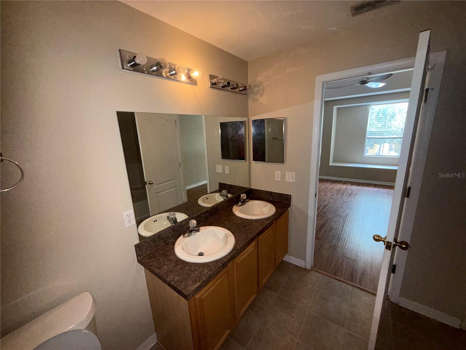 4521 Limerick, Tampa, FL 33610