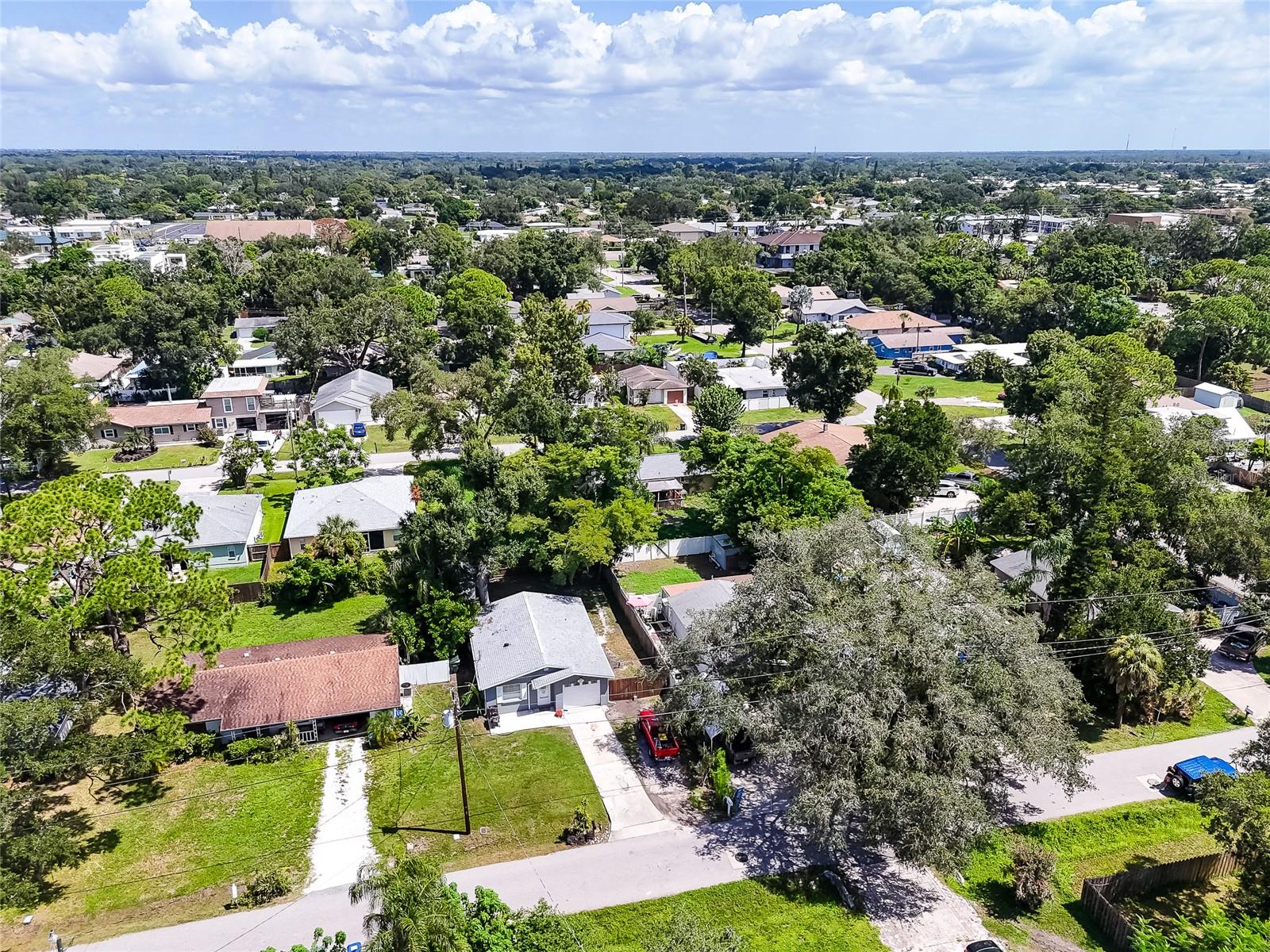 2951 Edgewood, Sarasota, FL 34231