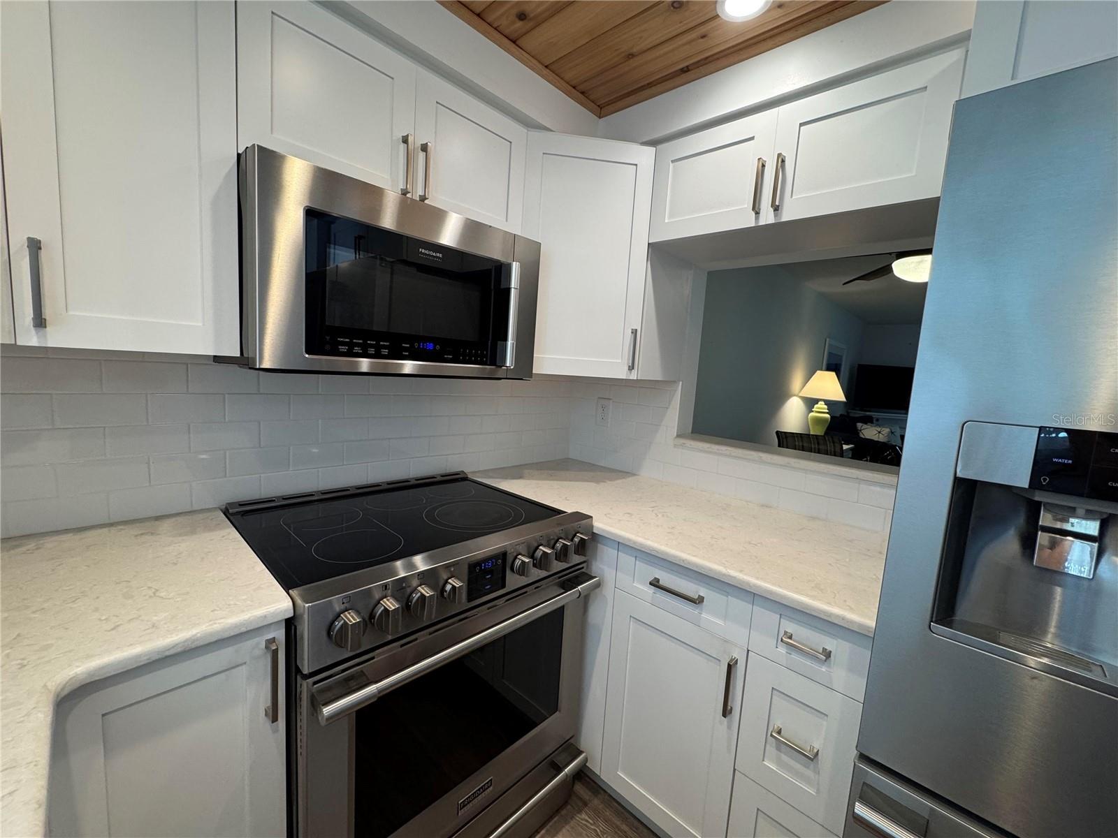 204 46th Avenue Unit 411, Bradenton, FL 34207