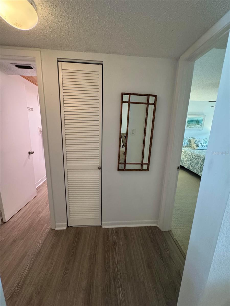204 46th Avenue Unit 411, Bradenton, FL 34207