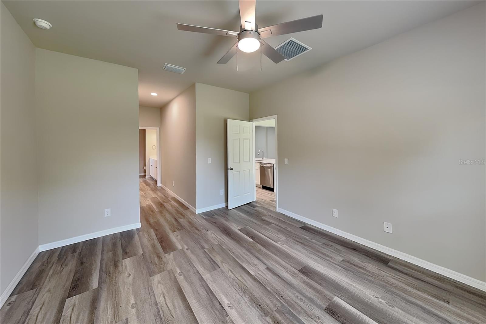 2440 Bronco, North Port, FL 34287