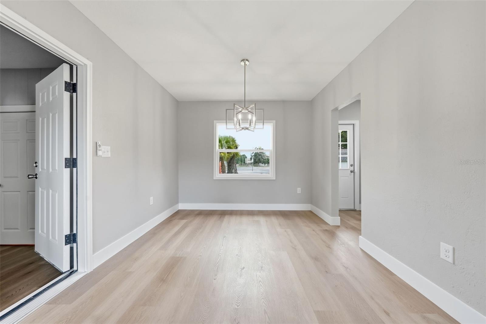307 11th, Ocala, FL 34470