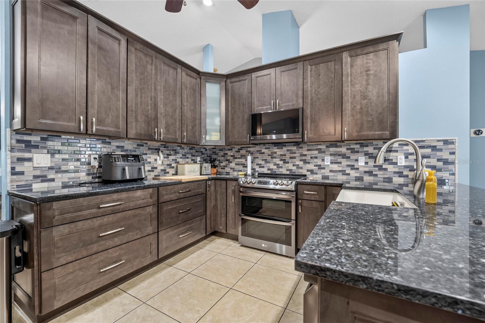 608 Woodview, Bradenton, FL 34212