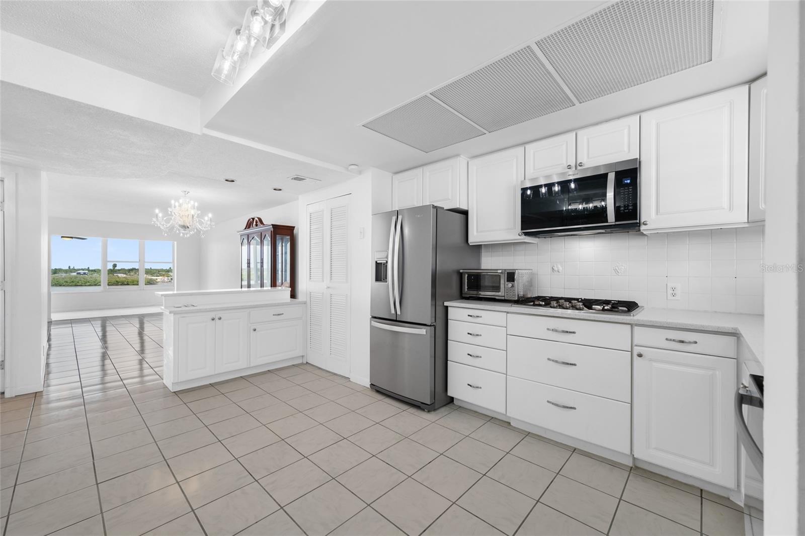 1847 Shore Unit 509, St Petersburg, FL 33707