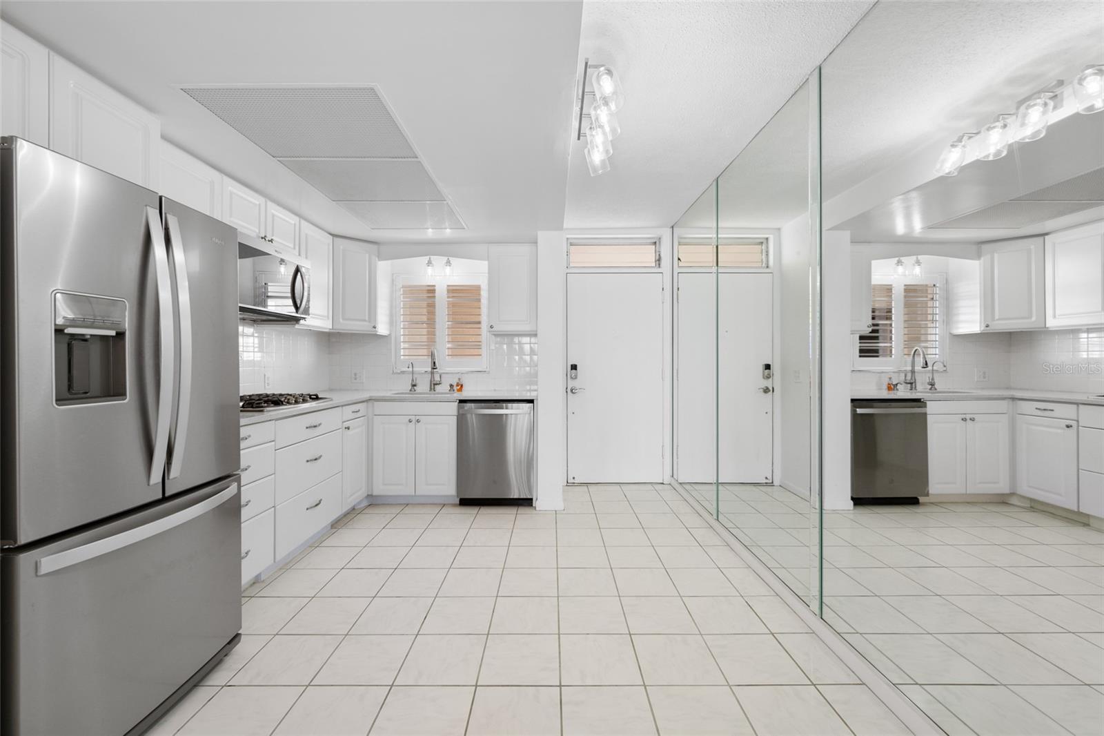 1847 Shore Unit 509, St Petersburg, FL 33707