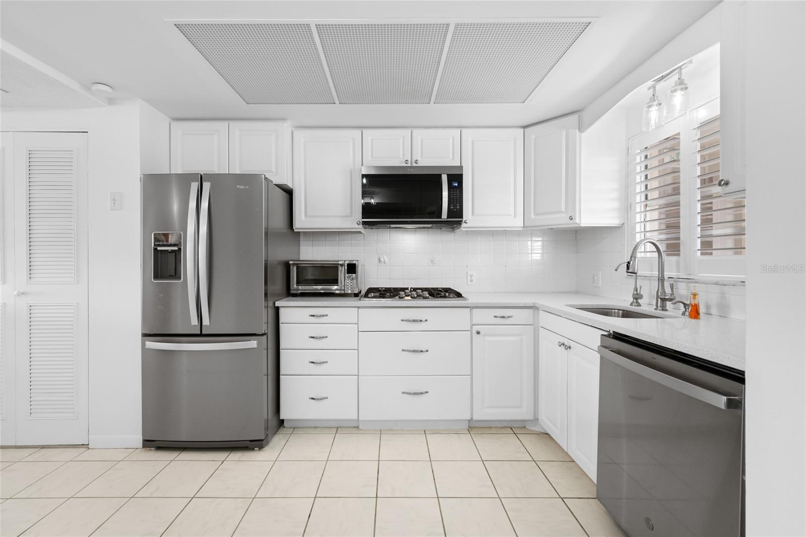 1847 Shore Unit 509, St Petersburg, FL 33707