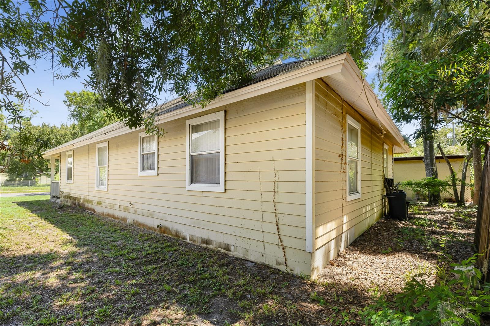 919 Goodrich, Sarasota, FL 34236