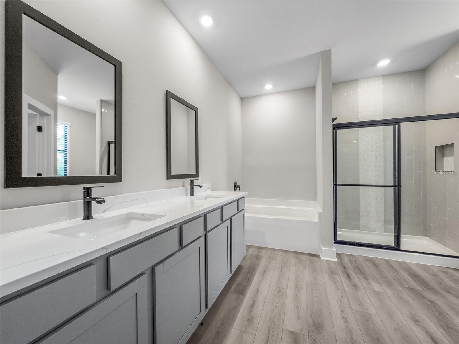 2411 Gallagher, Dover, FL 33527