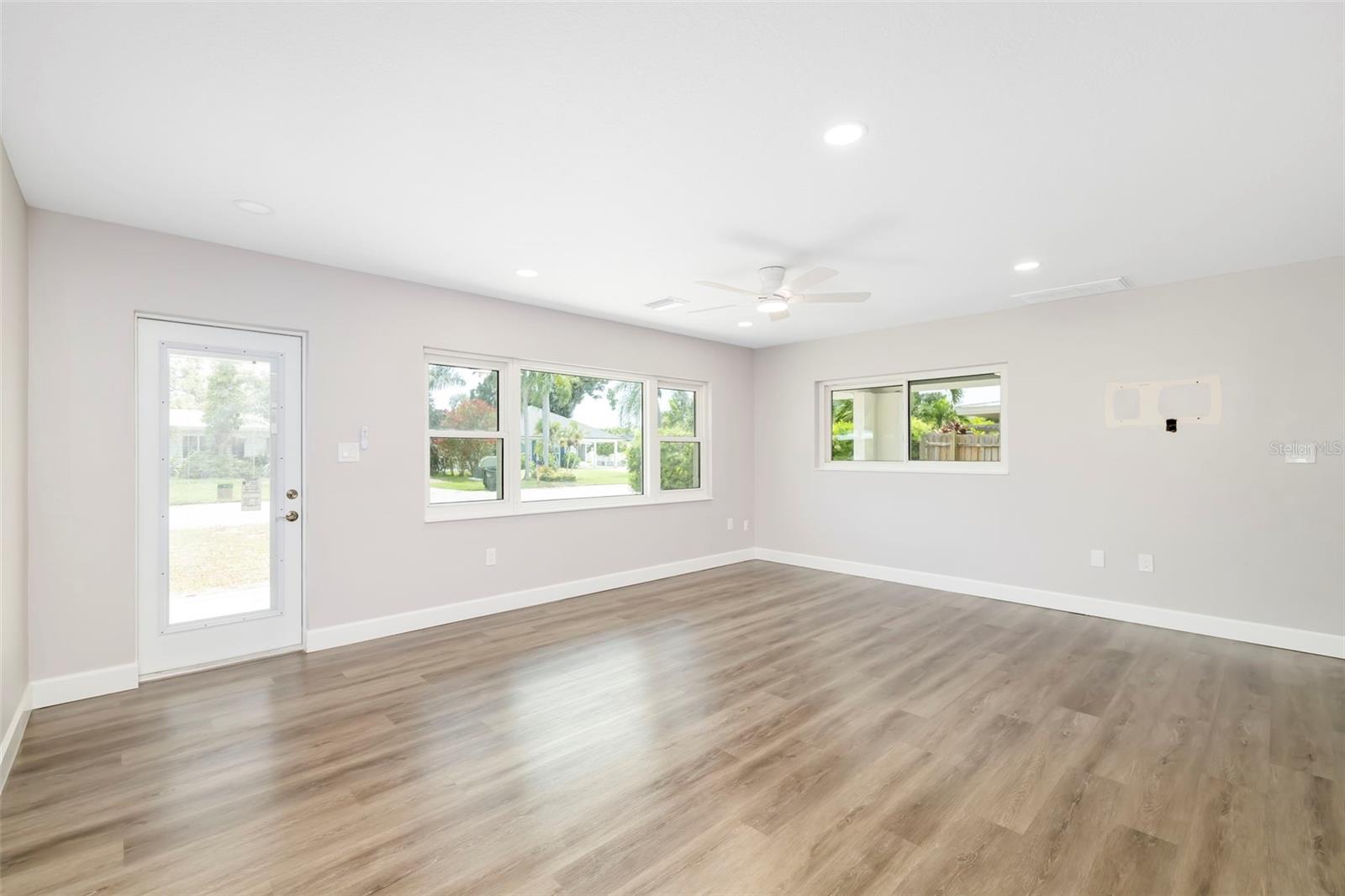 2253 Goldenrod, Sarasota, FL 34239