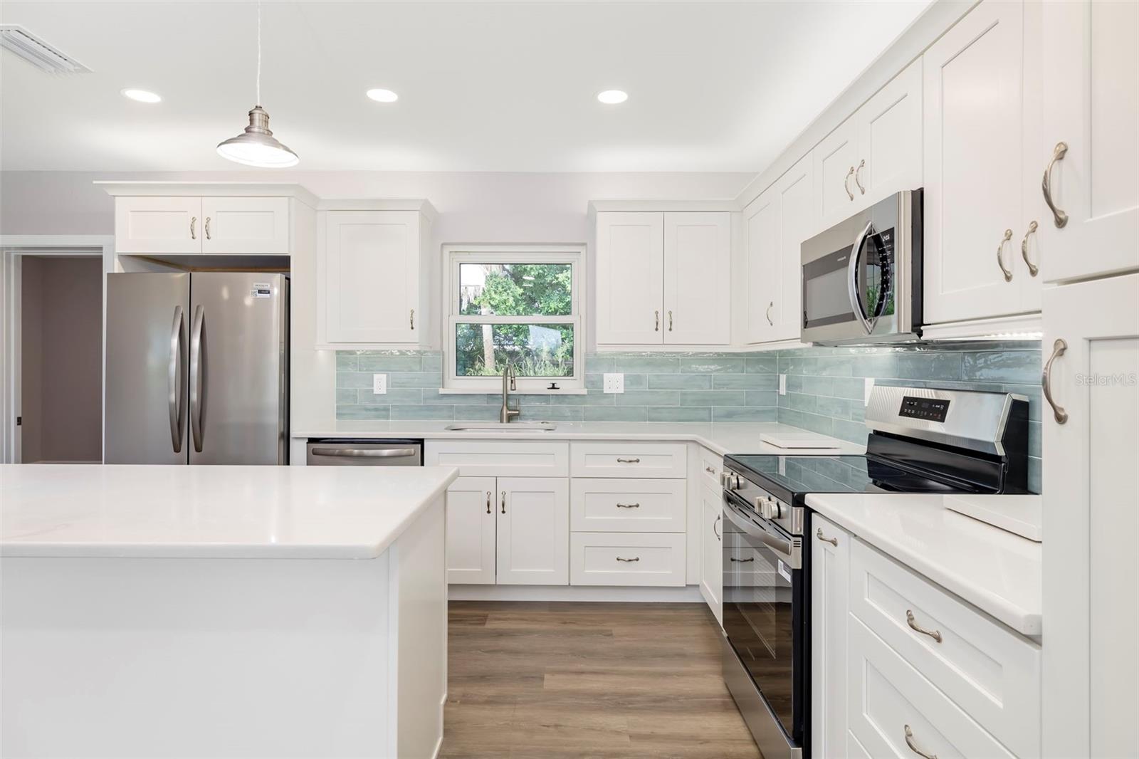 2253 Goldenrod, Sarasota, FL 34239