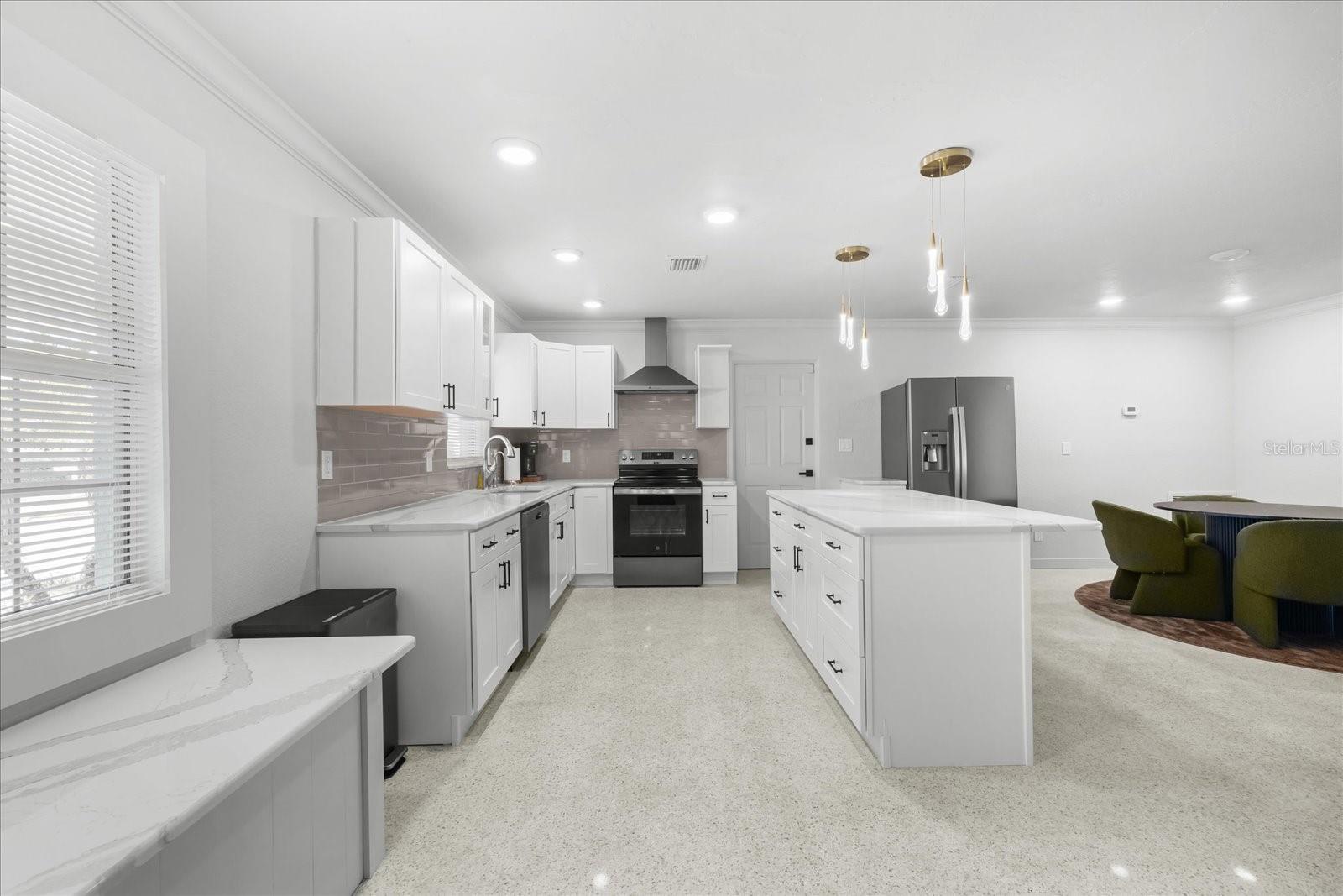 10001 Yacht Club, Treasure Island, FL 33706