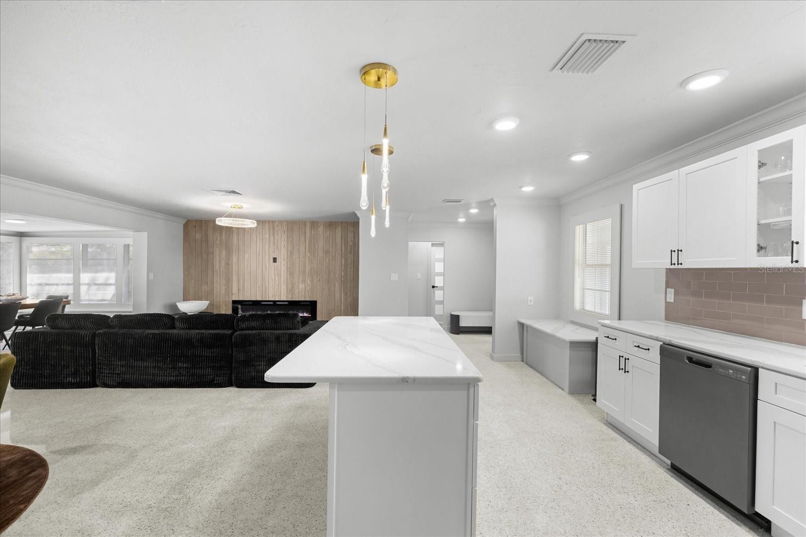 10001 Yacht Club, Treasure Island, FL 33706