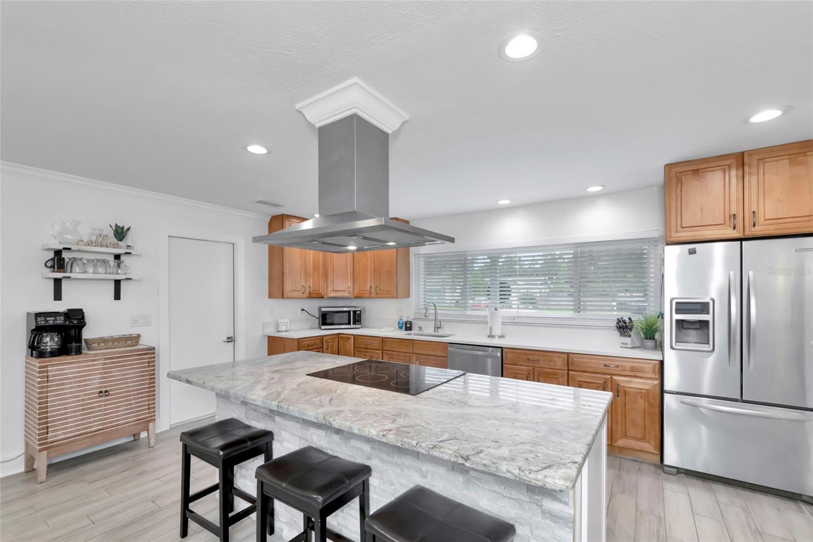 2861 Indianwood, Sarasota, FL 34232