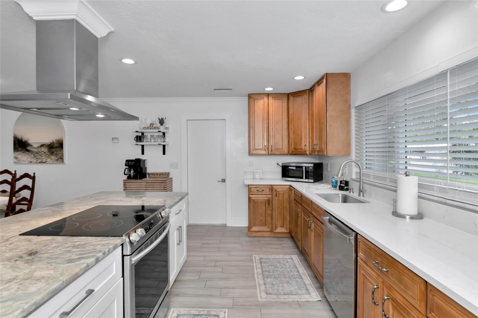 2861 Indianwood, Sarasota, FL 34232