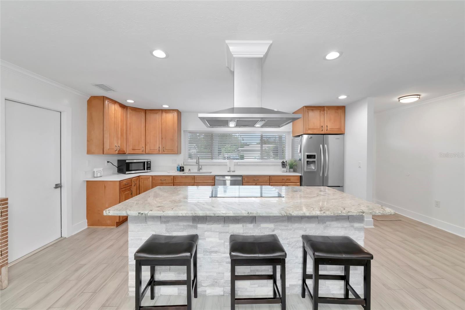 2861 Indianwood, Sarasota, FL 34232