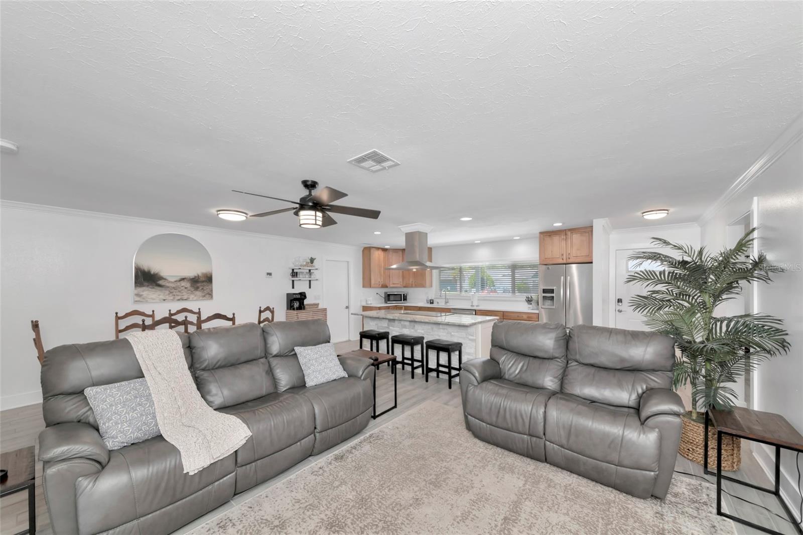 2861 Indianwood, Sarasota, FL 34232