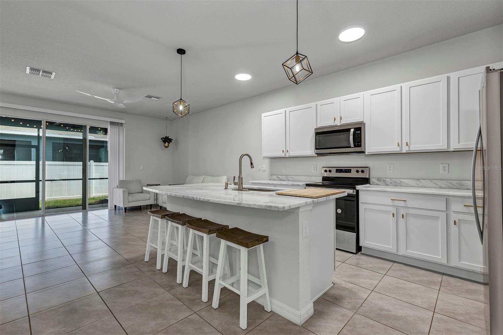 4015 Blue Banks, Bradenton, FL 34208