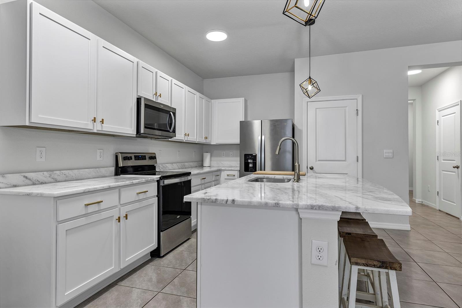 4015 Blue Banks, Bradenton, FL 34208
